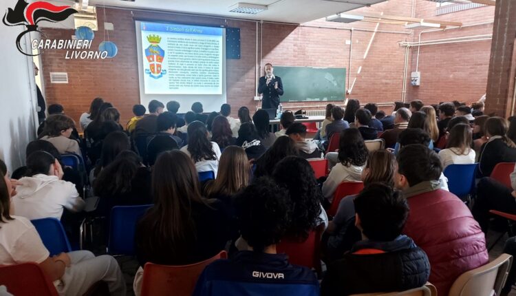 Campiglia Marittima: Cultura della legalità. I Carabinieri hanno incontrato gli alunni dell'Istituto Marconi