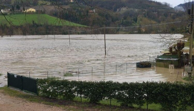 Criticità meteo sul Lamone: chiusure ancora attive, ma l’acqua defluisce
