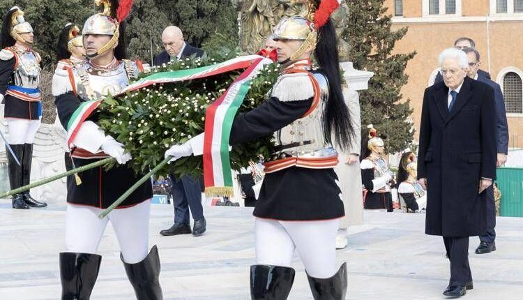 Giornata dell’Unità Nazionale: Mattarella all’Altare della Patria per rendere omaggio alla storia d’Italia