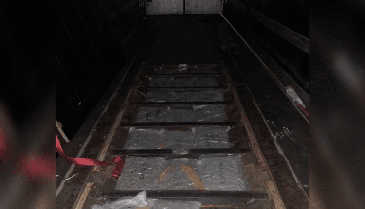 Bergamo: La Polizia di Stato di Milano arresta 2 persone con 90 kg di marijuana nel camion