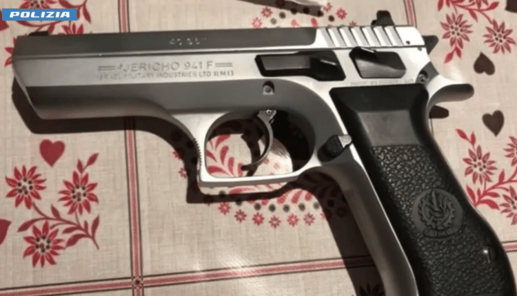 Bologna: Comunicazioni criptate per organizzare un traffico internazionale di droga tra Italia e Olanda. 5 persone arrestate dalla Polizia