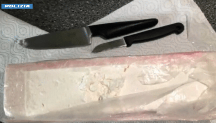 Bologna: Comunicazioni criptate per organizzare un traffico internazionale di droga tra Italia e Olanda. 5 persone arrestate dalla Polizia