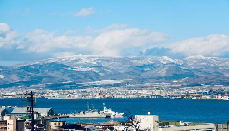 Cina e Taiwan: Pechino punta alla riunificazione pacifica ma avverte su possibili azioni militari