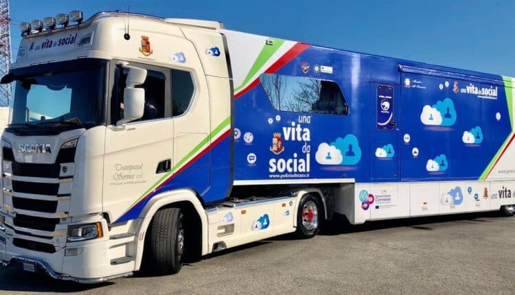 Como: arriva domani "Una Vita da Social" con il Truck della Polizia di Stato