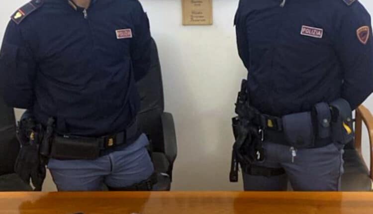 Faenza, 3 arresti per spaccio: la Polizia scopre centrale di cocaina in un’abitazione