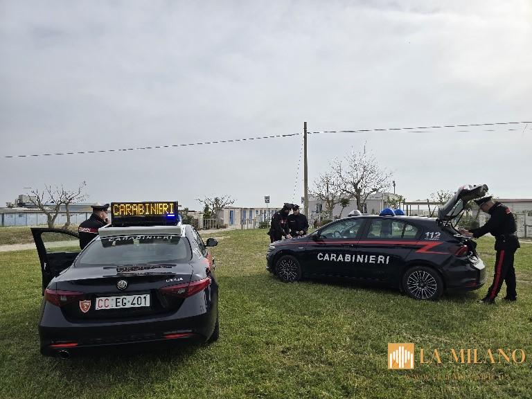 Lidi di Comacchio: droga, cacciavite e un cartello rubato. Scattano denunce, segnalazioni e sequestri