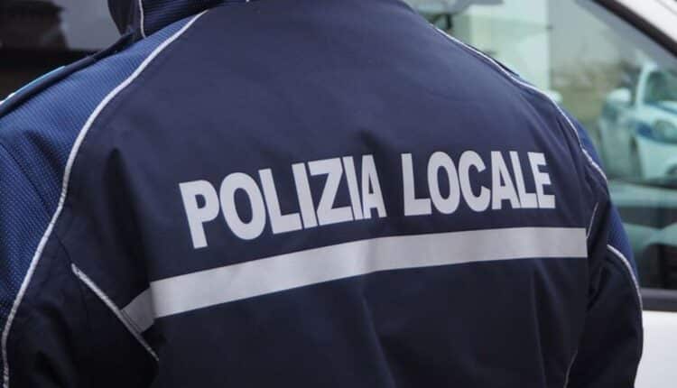 Maltrattava una donna malata di Alzheimer: arrestato badante a Milano