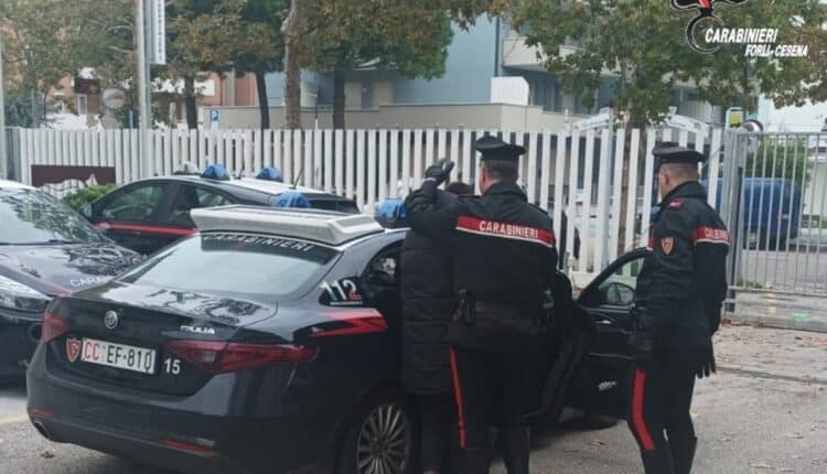 Cesenatico: Arresti domiciliari per 33enne indagato per estorsione, rapina e gioco d'azzardo
