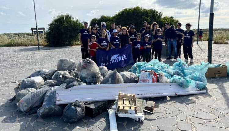 Giornata della Terra ad Oristano, 40 volontari raccolgono 300 chili di rifiuti