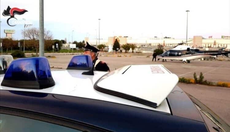 Arresti per tentato omicidio e porto d'armi, colpi di pistola contro vicini al clan "Misceo" a Noicattaro