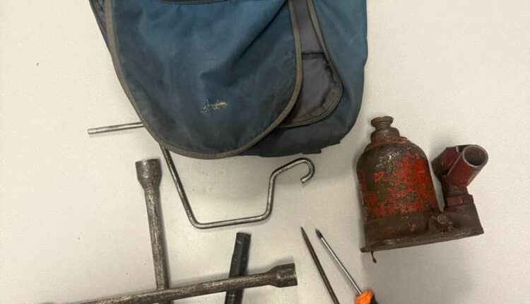 Roma, rubano cerchi e gomme per quattro notti consecutive: Arrestati in flagranza