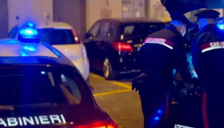 Arresti e denunce durante controlli straordinari dei Carabinieri nella movida di Vomero e San Carlo Arena