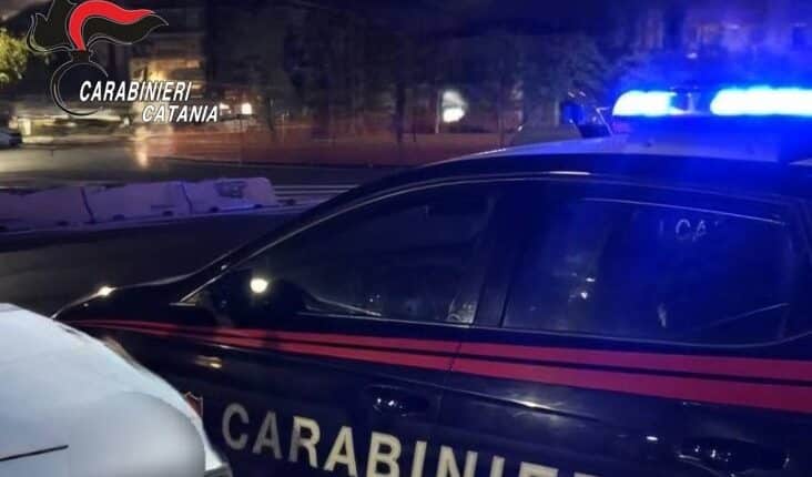 Arrestato 43enne a Catania per spaccio: Nascondeva hashish e marijuana sotto il giubbotto