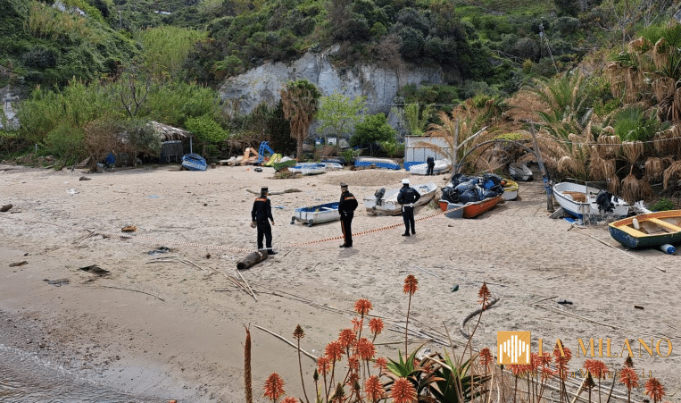 Ponza: i carabinieri sequestrano una porzione di spiaggia per rifiuti sospetti
