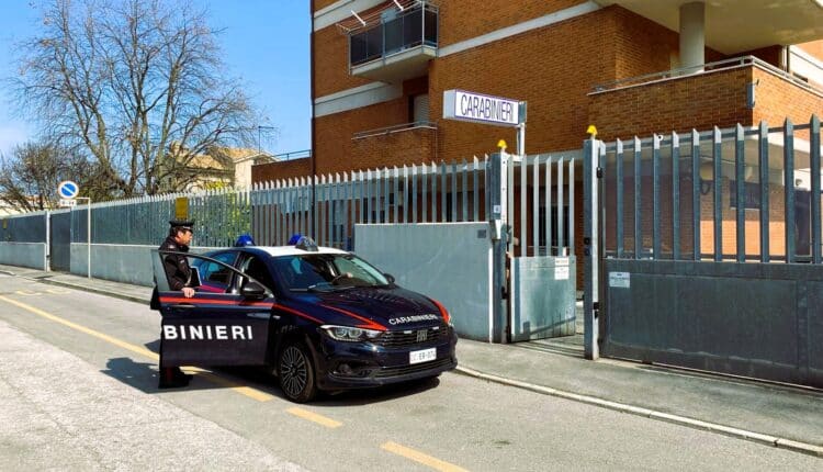 Chiaravalle, Ancona: appostamenti e minacce ad un ex collaboratore. Stalker catturato e condotto in carcere.