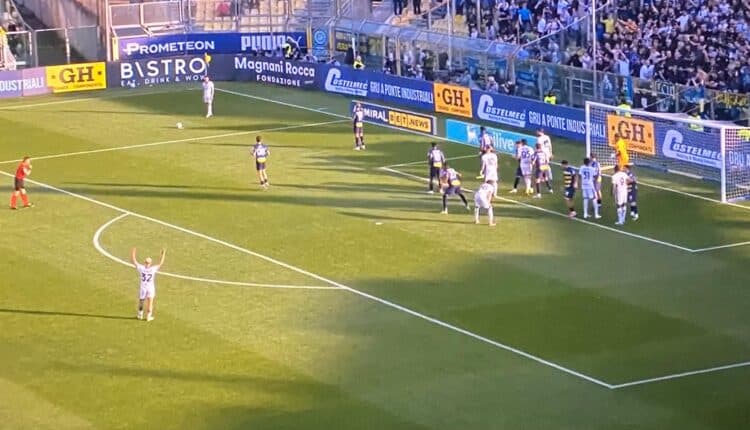 Serie A: vittoria salvezza per il Como, l'Inter frena a Parma.