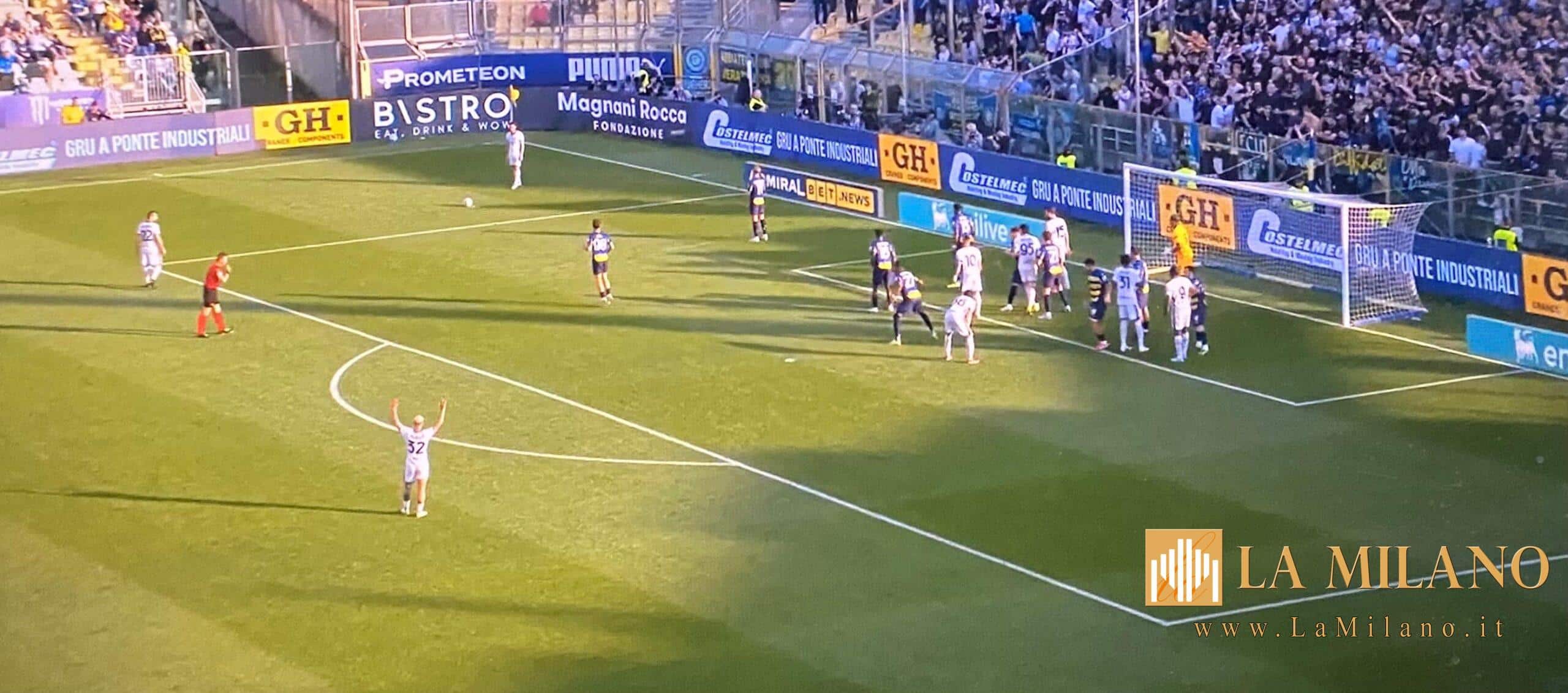 Serie A: vittoria salvezza per il Como, l'Inter frena a Parma.