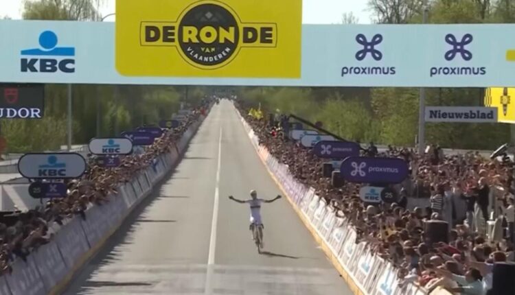 Giro delle Fiandre: Pogacar torna a vincere, seguono Pedersen e Van Der Poel.