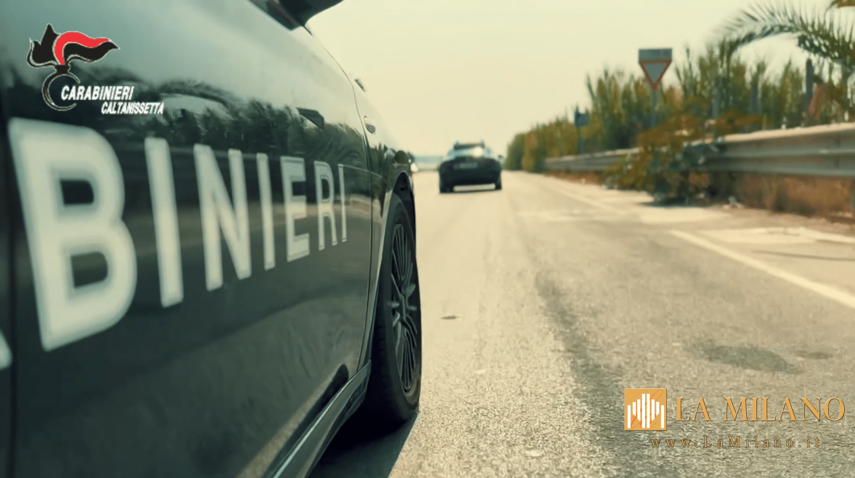 Gela: 2 arresti per detenzione di armi e danneggiamento aggravato. Oltre 1 kg di droga sequestrato