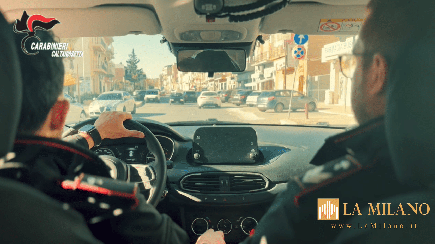 Gela: 2 arresti per detenzione di armi e danneggiamento aggravato. Oltre 1 kg di droga sequestrato