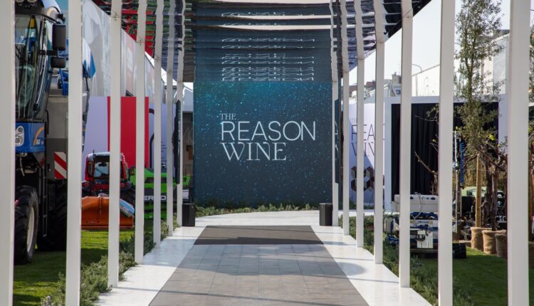 Verona: Vinitaly. Lollobrigida presenta in anteprima "The reason wine"