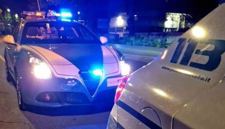 Blocca il traffico ed aggredisce i poliziotti: Arrestato 24enne per lesioni e resistenza a Napoli