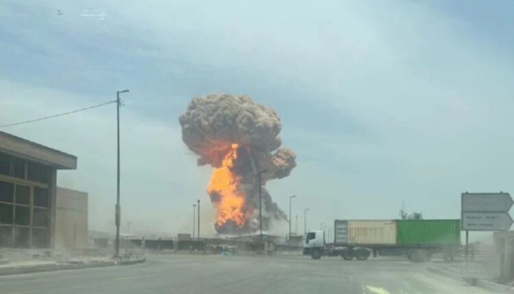 Iran, esplosione al porto di Shahid Rajaee: oltre 40 morti e 1.200 feriti. Ombre sul carico cinese. 