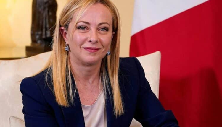 Giorgia Meloni incontra Volodymyr Zelensky: sostegno alla pace in Ucraina.