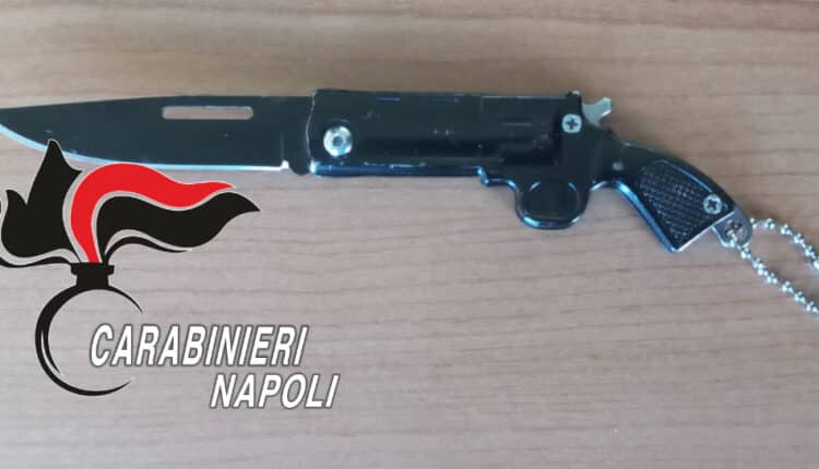 A Portici scoppia una lite tra giovani: 19enne minacciato con un coltello.