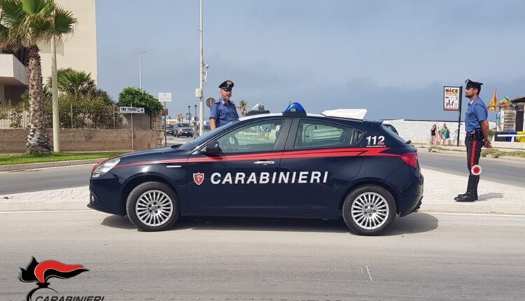 Arrestato 18enne a Trapani per spaccio di hashish, sequestrati 50 grammi di droga