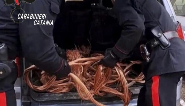 Ramacca, rubano 400 metri di cavi in rame dalla ferrovia: Denunciati 2 pregiudicati catanesi