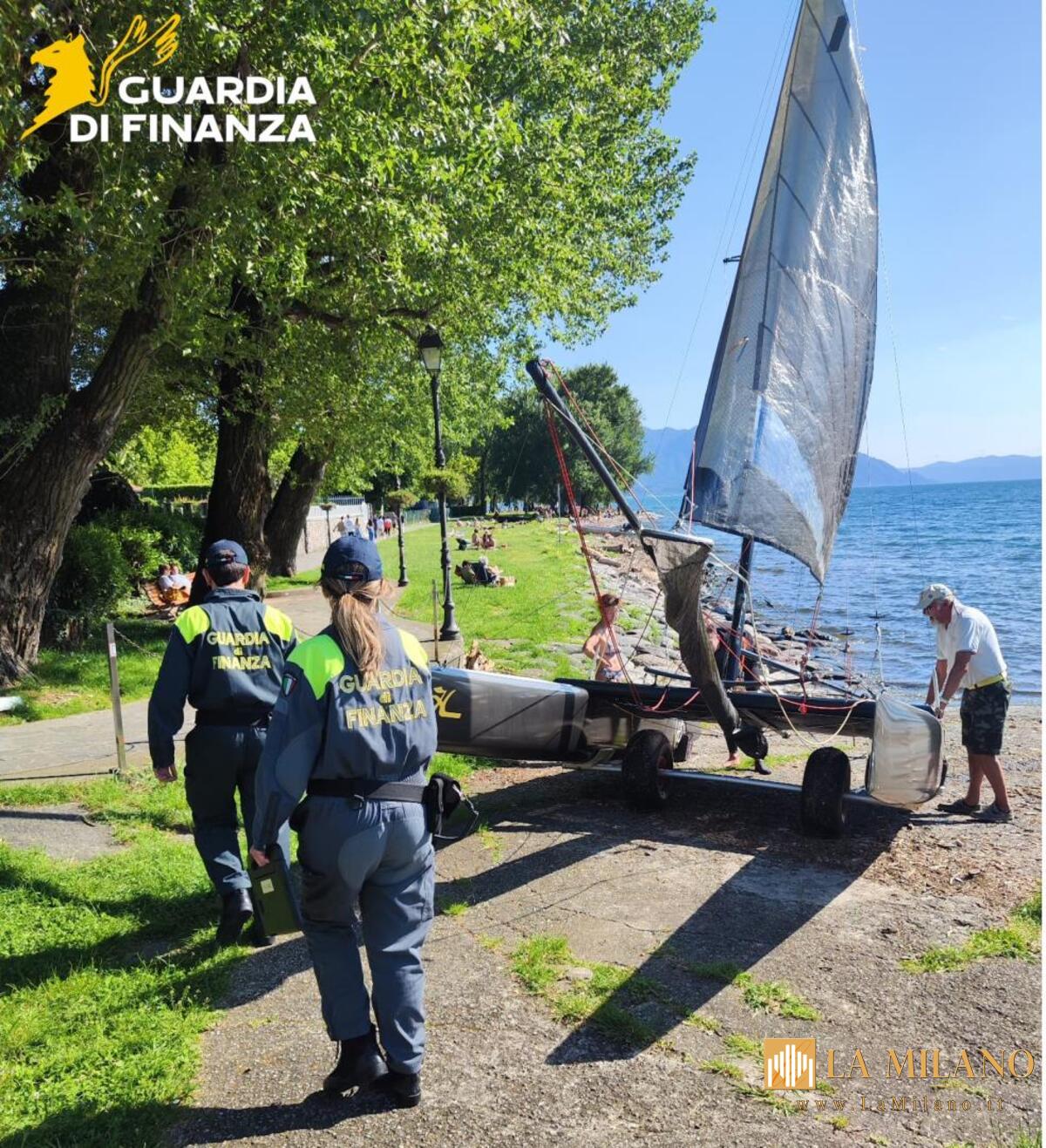 Cannobio, Guardia di Finanza soccorre catamarano capovolto sul Lago Maggiore