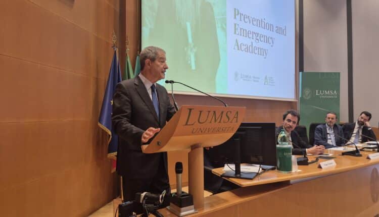 Musumeci: “Senza percezione del rischio, la prevenzione resta un’illusione”.