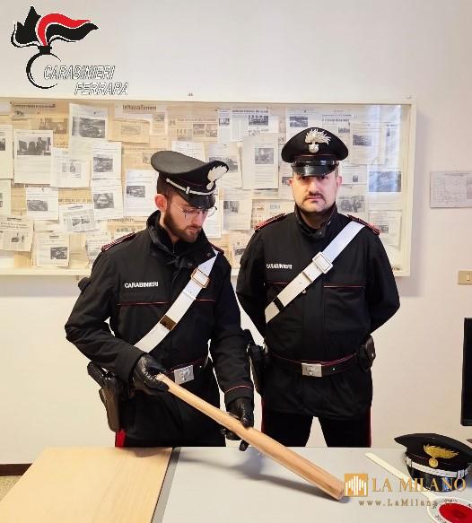 Casumaro, fermato con una mazza da baseball in auto: 50enne denunciato dai Carabinieri