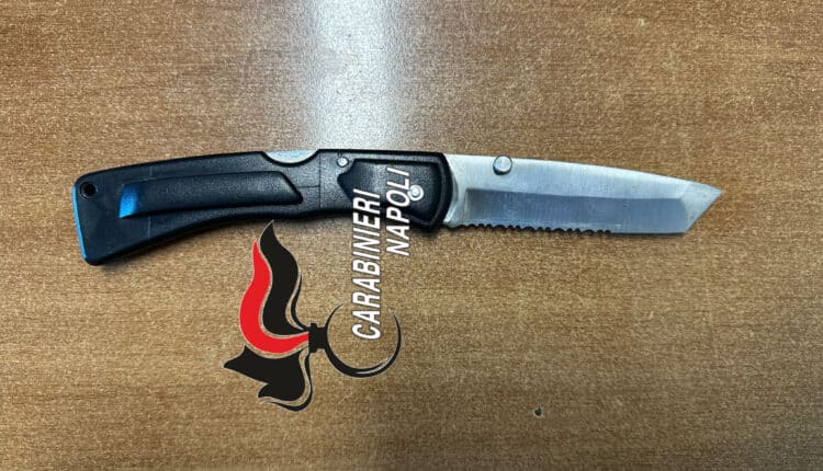 Controlli notturni a Torre del Greco e Pollena Trocchia: 2 giovani denunciati per possesso di armi improprie