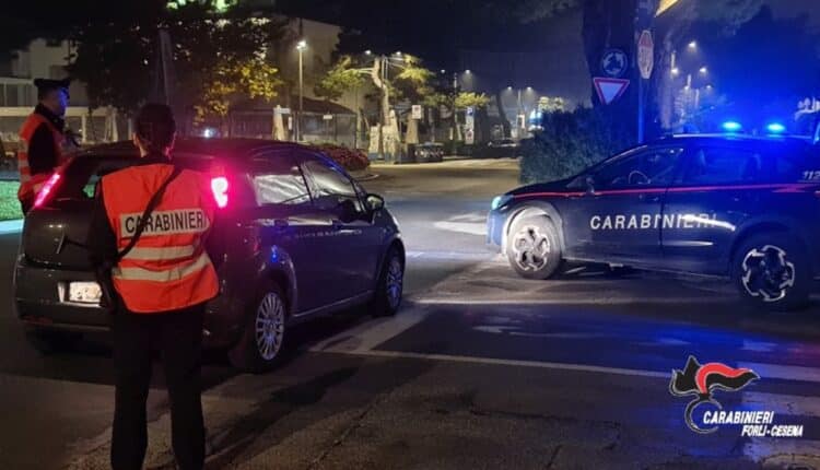 Cesenatico, controlli straordinari dei Carabinieri: 6 denunce e sequestri per droga e guida in stato di alterazione