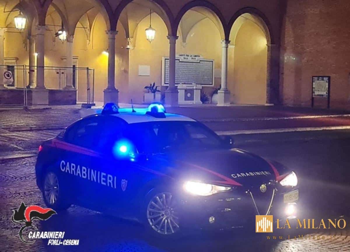 Forlì, lite tra conviventi: uomo ferito con un coltello, donna denunciata