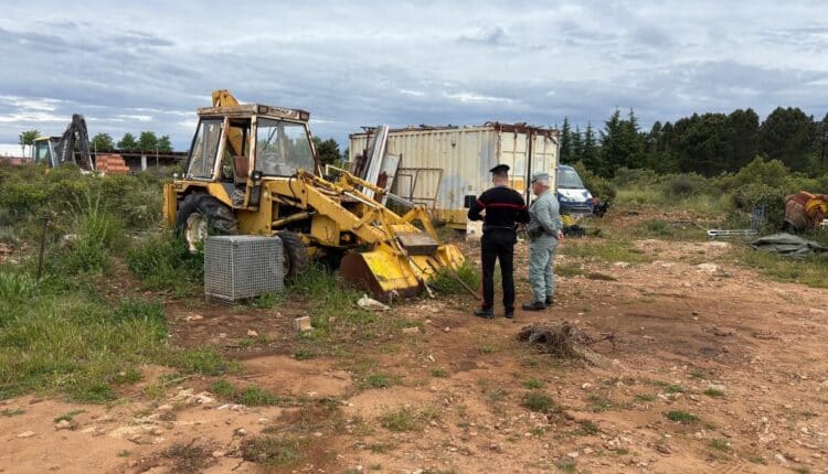 Sadali, rifiuti e abusi edilizi in campagna: area sequestrata, una denuncia