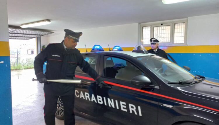 Pescara, controlli straordinari dei Carabinieri nell’area vestina: 3 denunciati e sanzioni per oltre 300 euro