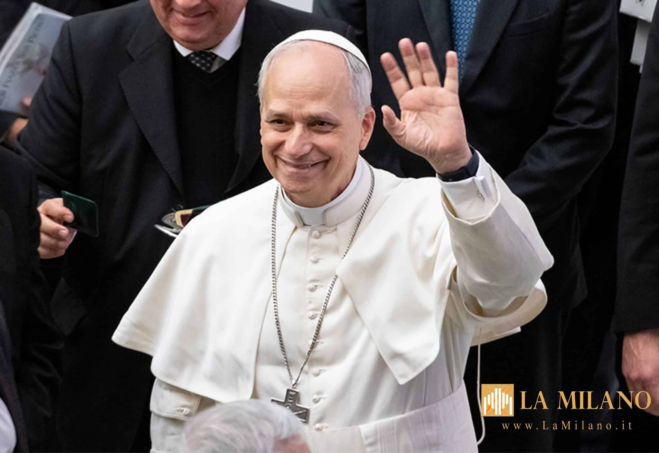 Papa Leone XIV abbraccia Roma: “Per voi e con voi sono romano”.