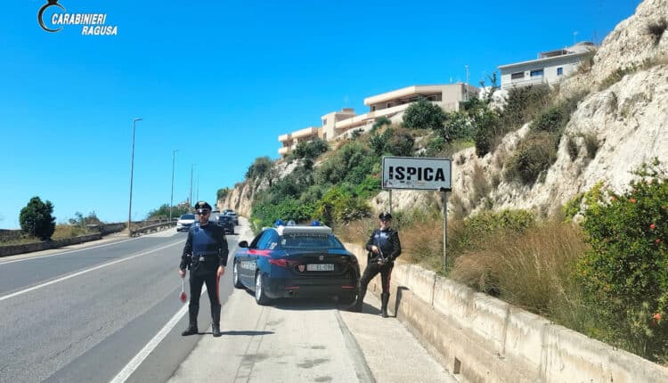 Modica: Droga e incendi dolosi, due denunciati