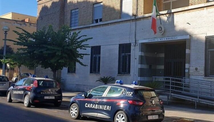 Sabaudia: 2 giovani denunciati dai Carabinieri per rapina in concorso