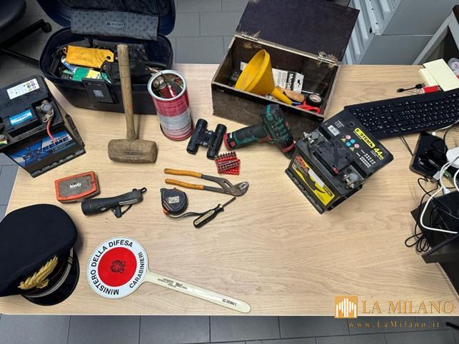 San Vincenzo: rubava batterie da motocarri, 34enne denunciato dai Carabinieri