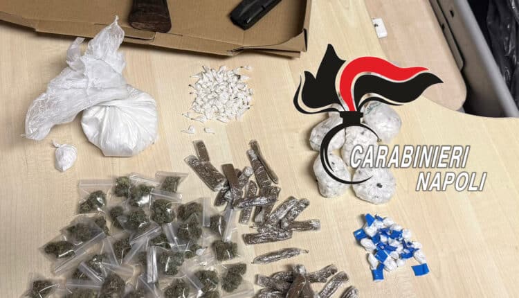 Controlli a Napoli Poggioreale: sequestri, denunce e armi tra le case popolari del Connolo