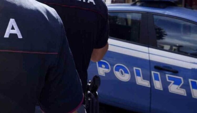 Scampia: Serie di rapine lampo, arrestati 2 uomini dalla Polizia di Stato