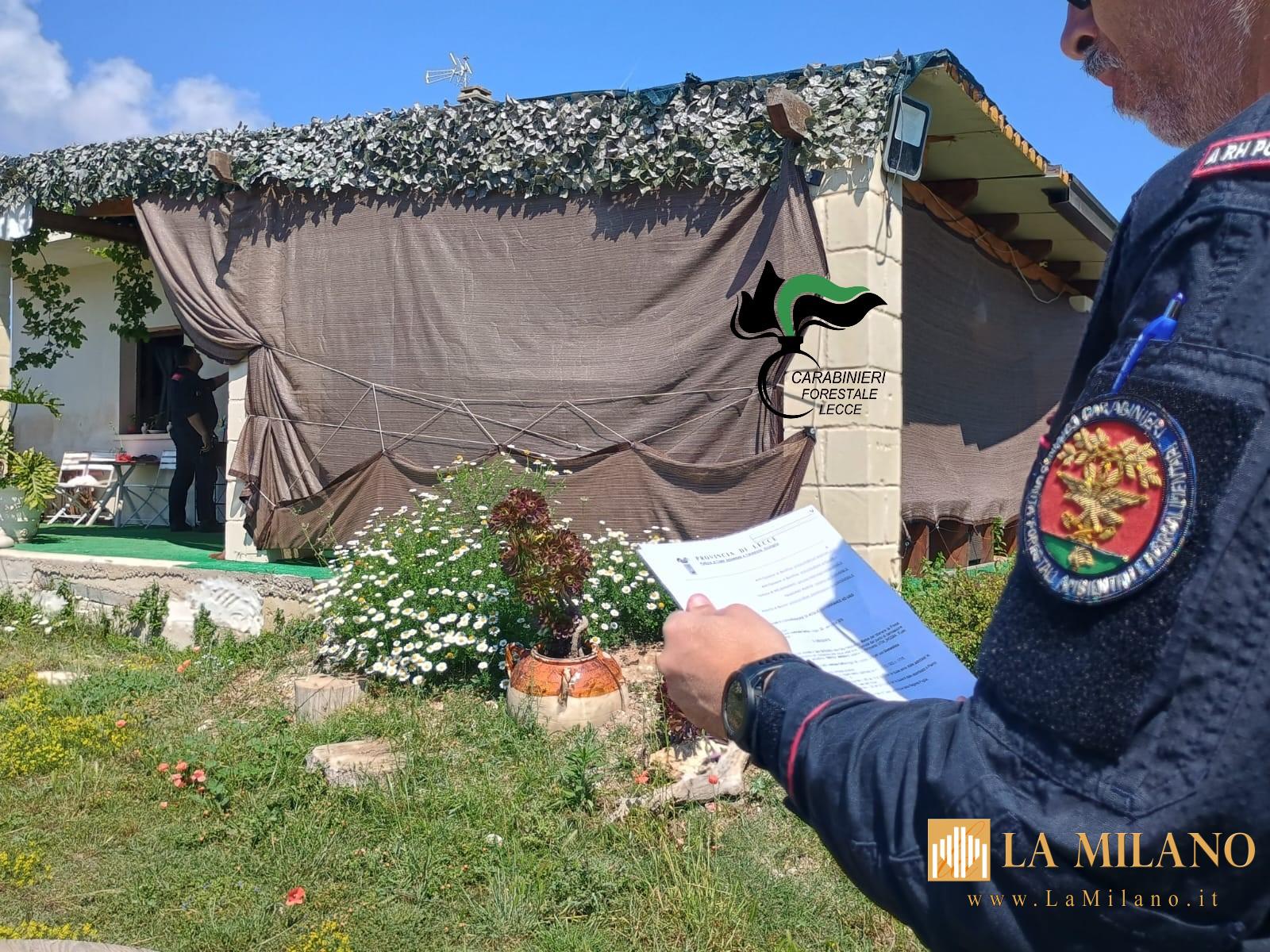 San Foca, abuso edilizio camuffato con rete mimetica: scatta il sequestro