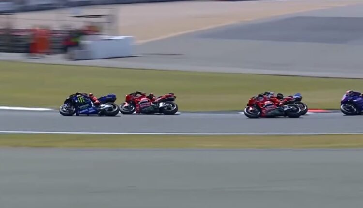 MotoGP: a Silverstone vince Bezzecchi, cade Bagnaia.