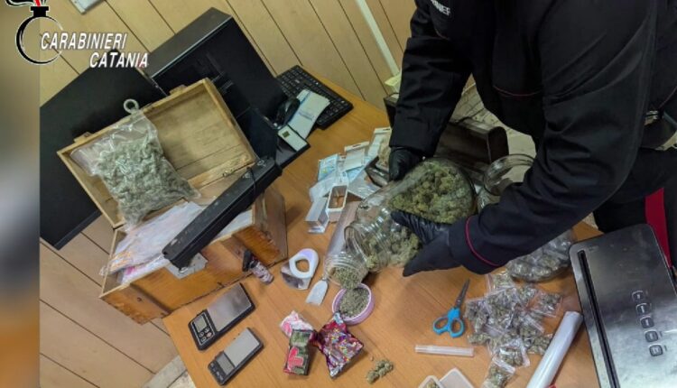 Aci Sant’Antonio, trasforma la sua villetta era un centro di spaccio: arrestato