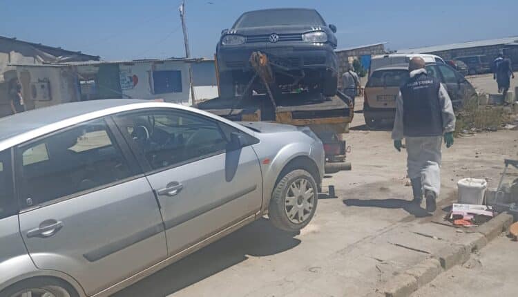 Borgo Mezzanone: 11 auto rubate sequestrate dalla Polizia di Stato durante controlli straordinari