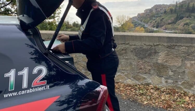 Fuscaldo: 2 uomini arrestati dai Carabinieri per reati legati alla violenza di genere